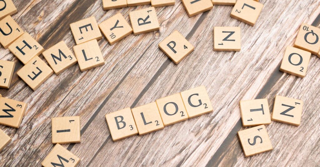 AIブログを実際に始めて感じたことや本音レビューを共有する男性ブロガーのイラスト。